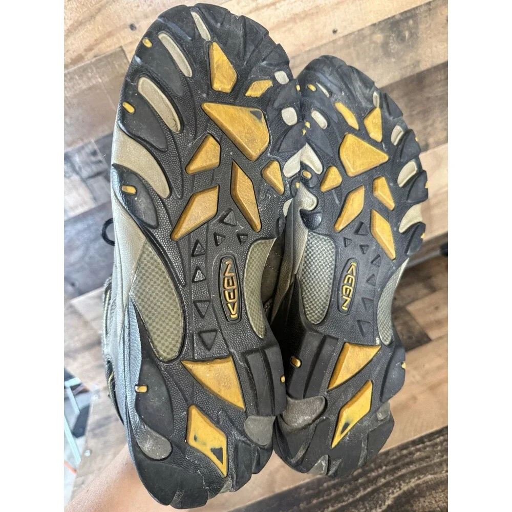 Keen Men’s Size 15 Low Top Hiking Shoes Boots Waterproof Leather